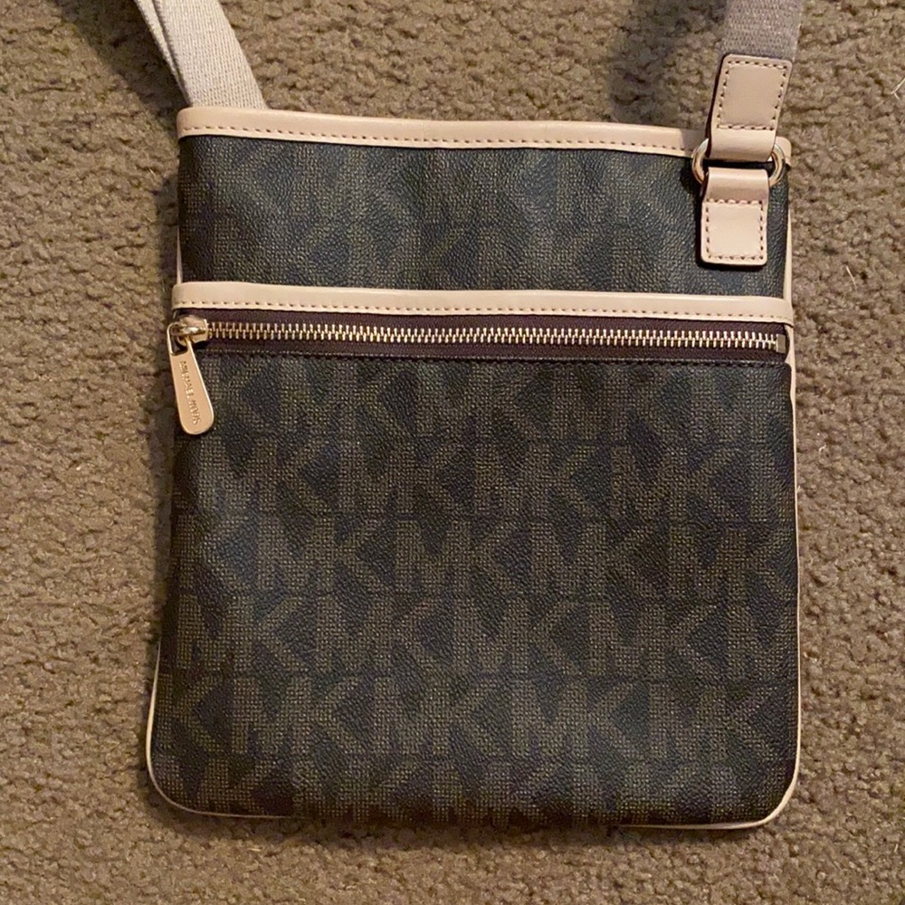 Michael Kors Crossbody Bag